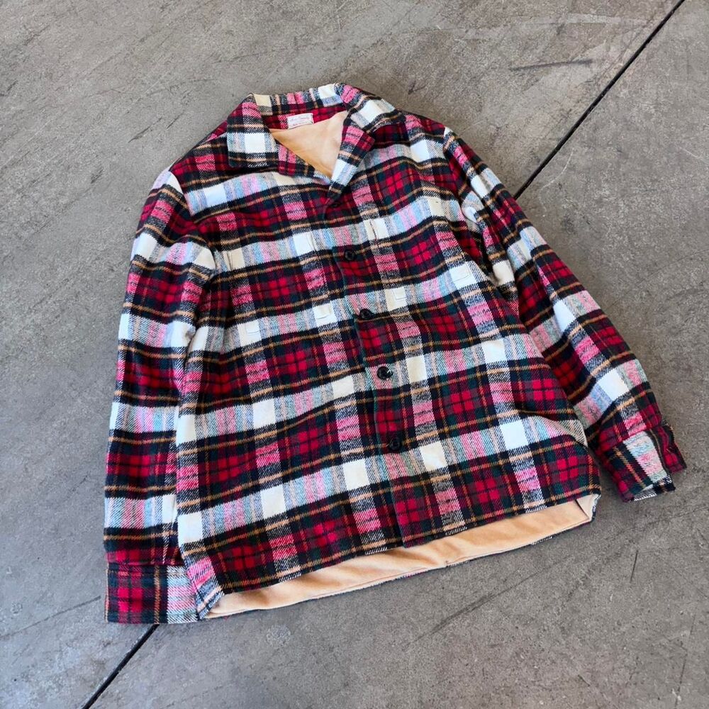 Vintage 1980s heavy flannel fur lined coat; size large, made in USA, no flaws!